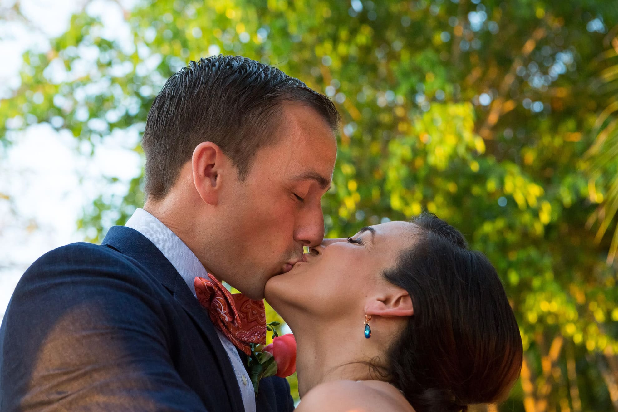 First Kiss at wedding in Costa Rica
