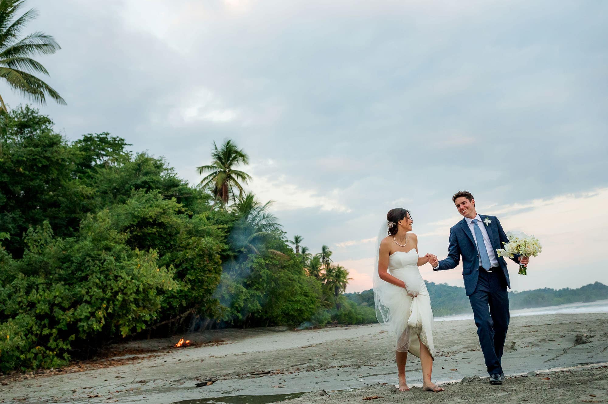 Getting married in Costa Rica means epic bridal portraits!
